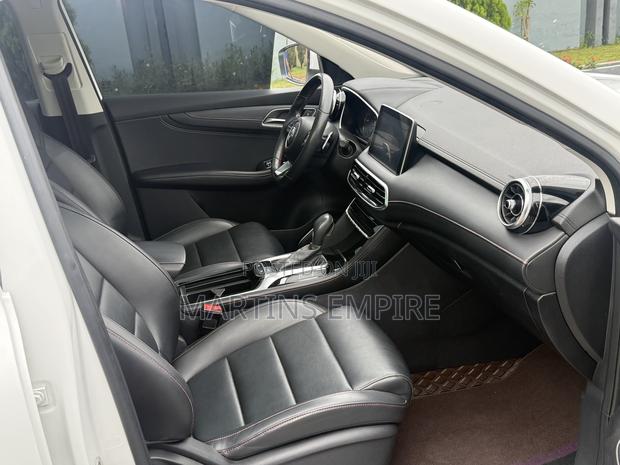 MG ZS 2019 White