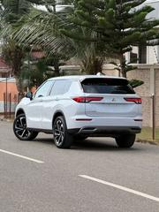 Mitsubishi Outlander SE 2022 White for sale