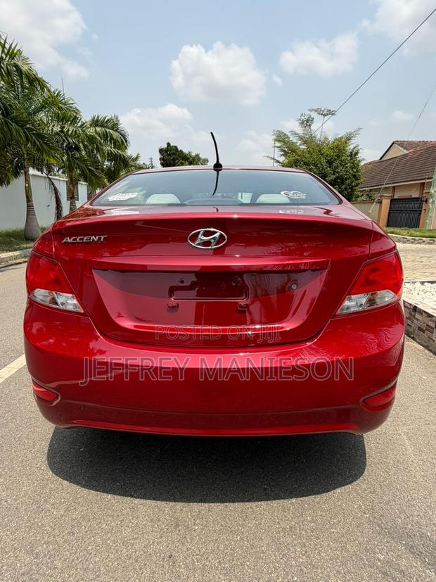Hyundai Accent 2016 Red