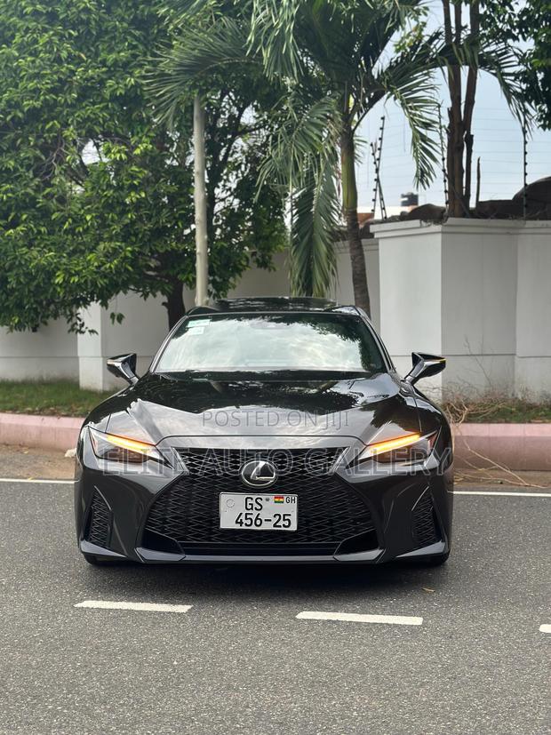 Lexus IS 2022 Black