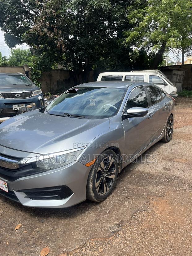 Honda Civic EX 4dr Sedan (2.0L 4cyl) 2017 Silver