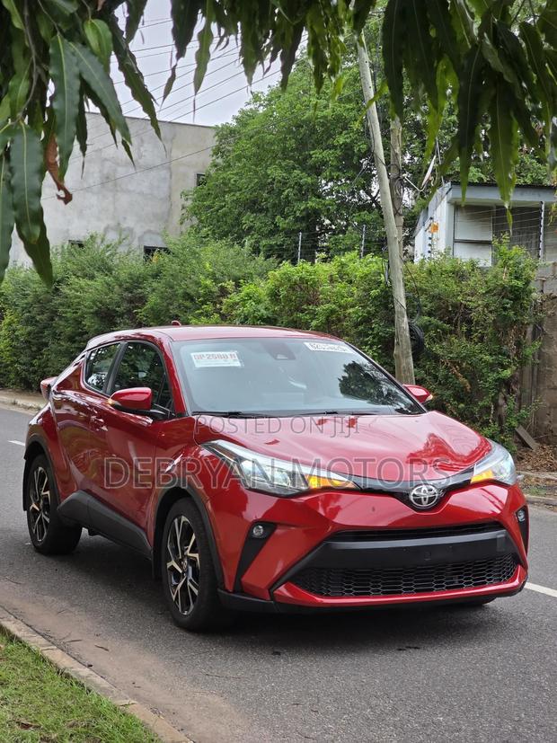 Toyota C-HR XLE 2022 Red