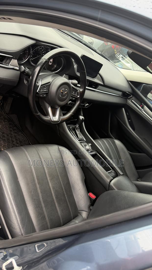 Mazda MX-6 2022