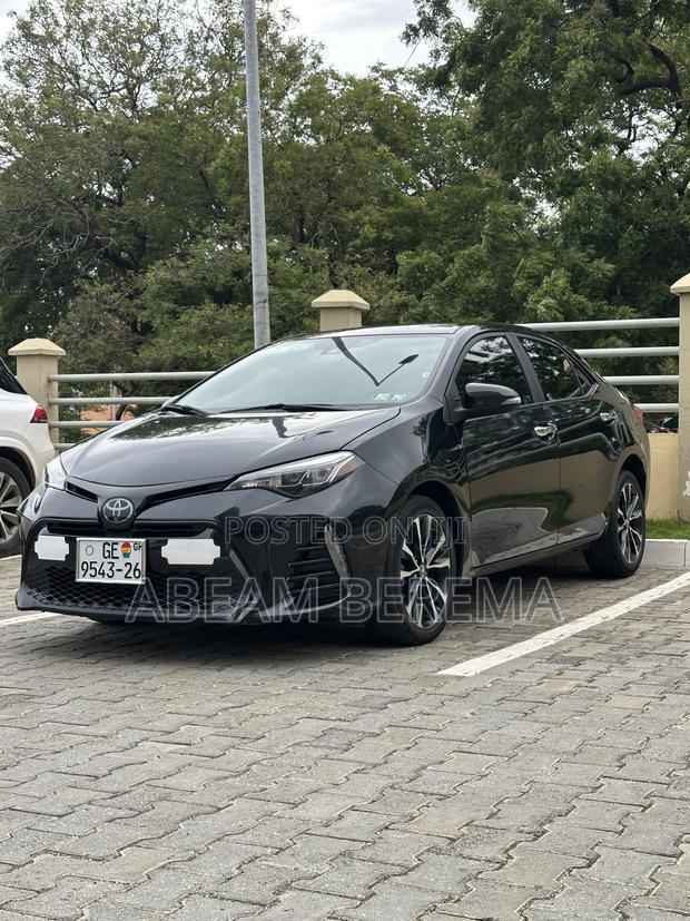 Toyota Corolla SE 4dr Sedan (1.8L 4cyl CVT) 2017 Black