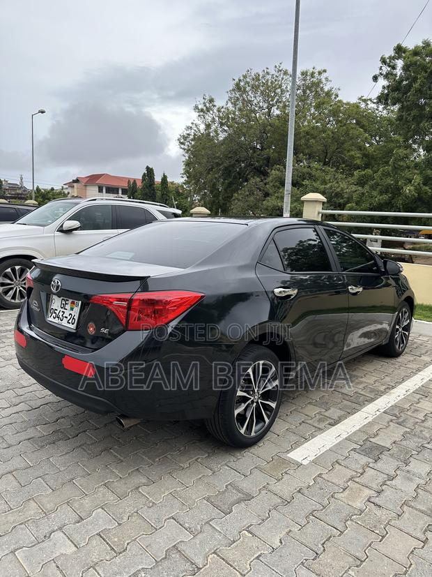 Toyota Corolla SE 4dr Sedan (1.8L 4cyl CVT) 2017 Black