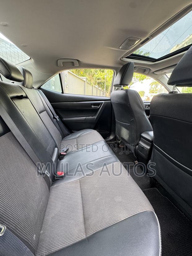 Toyota Corolla S 4dr Sedan (1.8L 4cyl CVT) 2016 Gray