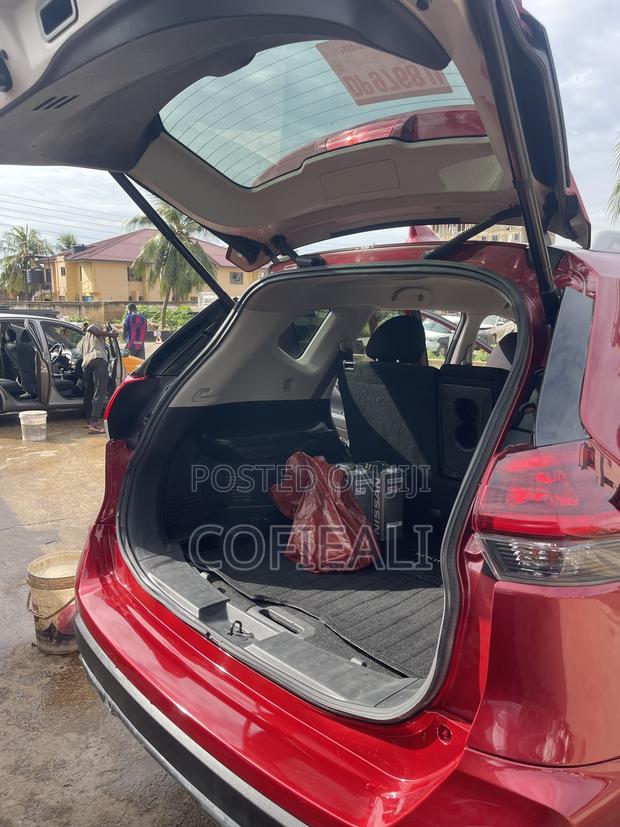 Nissan Rogue SV AWD 2018 Red
