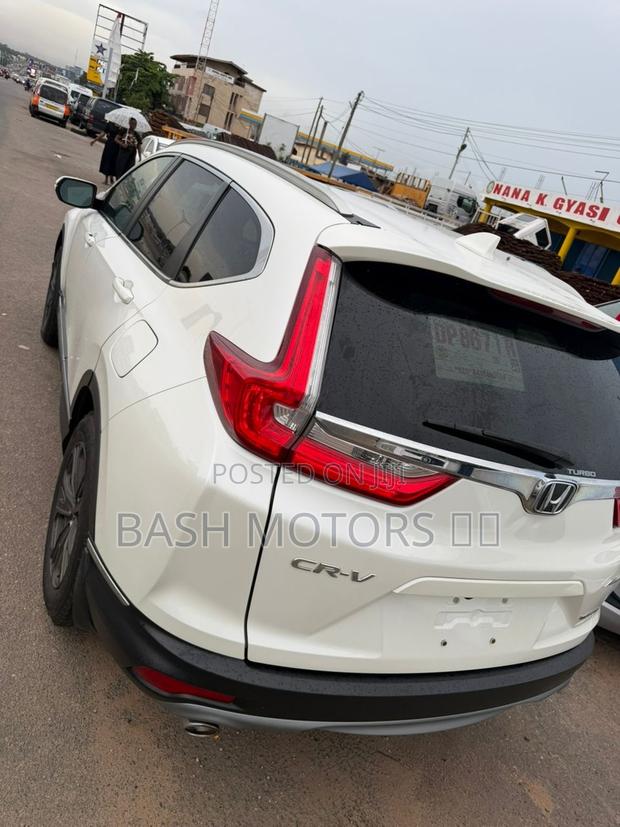 Honda CR-V Touring AWD 2019 White