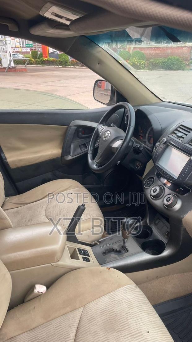 Toyota RAV4 2.5 4x4 2012 Off white