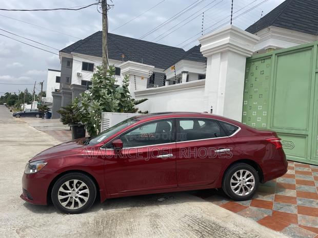 Nissan Sentra 2018 Red