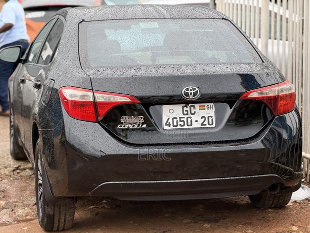 Toyota Corolla LE 4dr Sedan (1.8L 4cyl CVT) 2016 Black