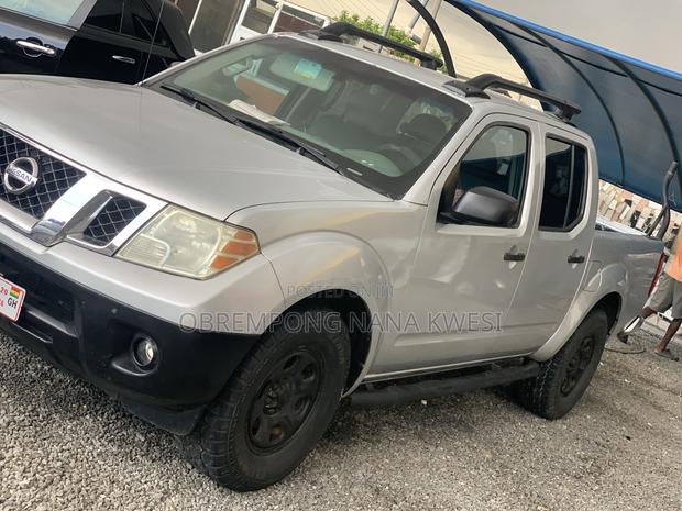 Nissan Frontier 2012 Silver