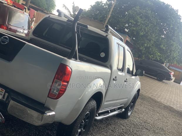 Nissan Frontier 2012 Silver