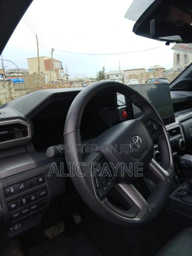 Toyota Tacoma TRD Off-Road Double Cab 4WD 5.0 ft. SB (Automatic) 2025