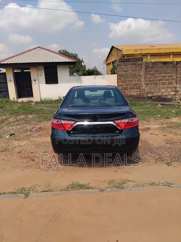 Toyota Camry 2016 Black
