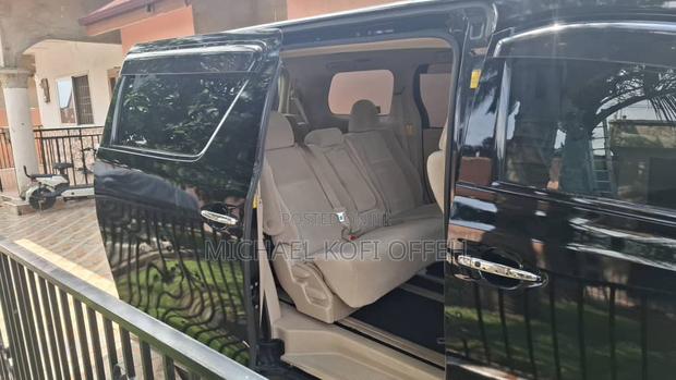 Toyota Alphard 2.4 Petrol AWD 2013 Black