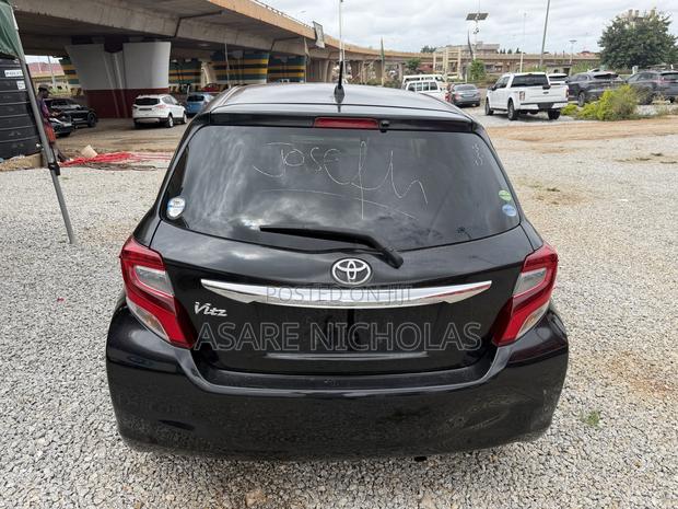 Toyota Vitz 2015 Black