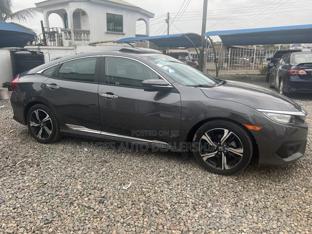 Honda Civic Touring 4dr Sedan (1.5L 4cyl) 2016 Gray