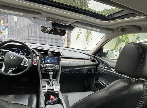Honda Civic EX-L Sedan 2020 White