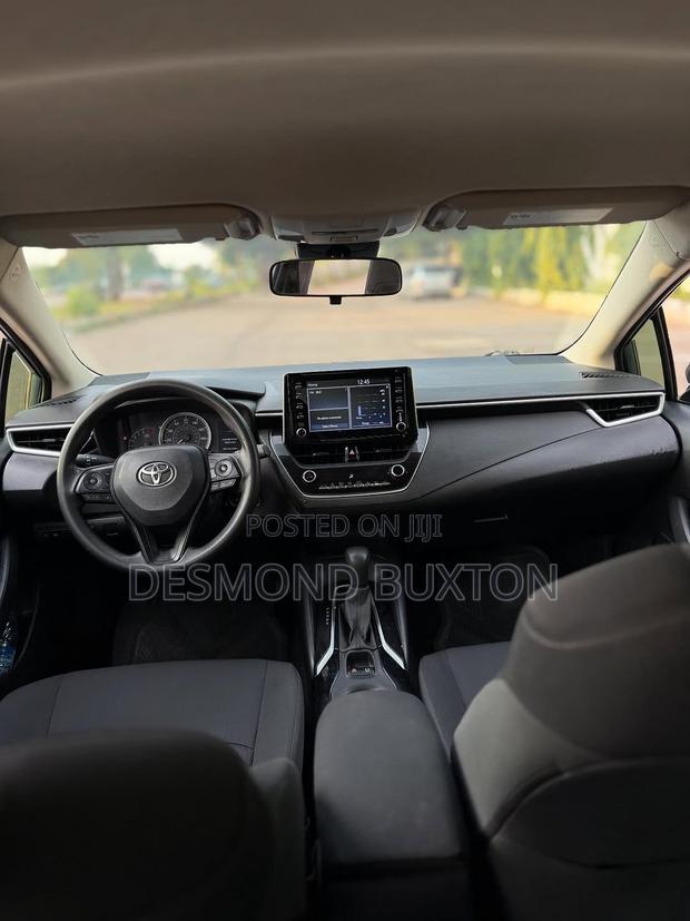 Toyota Corolla LE 2022 Gray