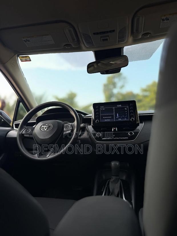 Toyota Corolla LE 2022 Gray