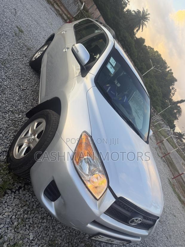 Toyota RAV4 2.5 2011 Silver