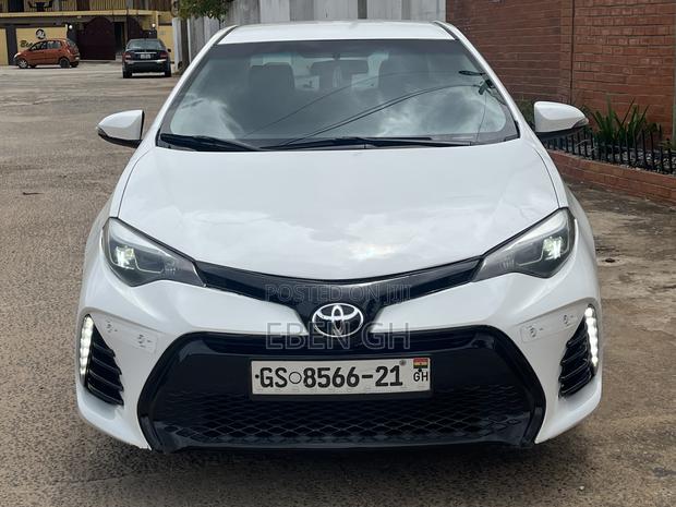 Toyota Corolla S 4dr Sedan (1.8L 4cyl CVT) 2016 White