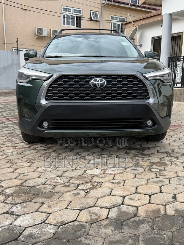 Toyota Corolla Cross XLE 2025 Green