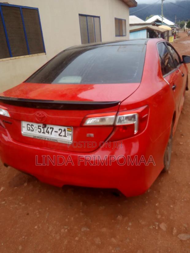 Toyota Camry SE 4dr Sedan (2.5L 4cyl 6A) 2015 Red