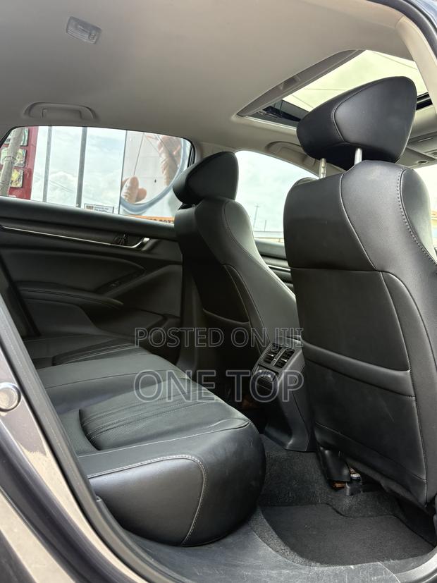Honda Accord Touring 2.0T 2020 Gray