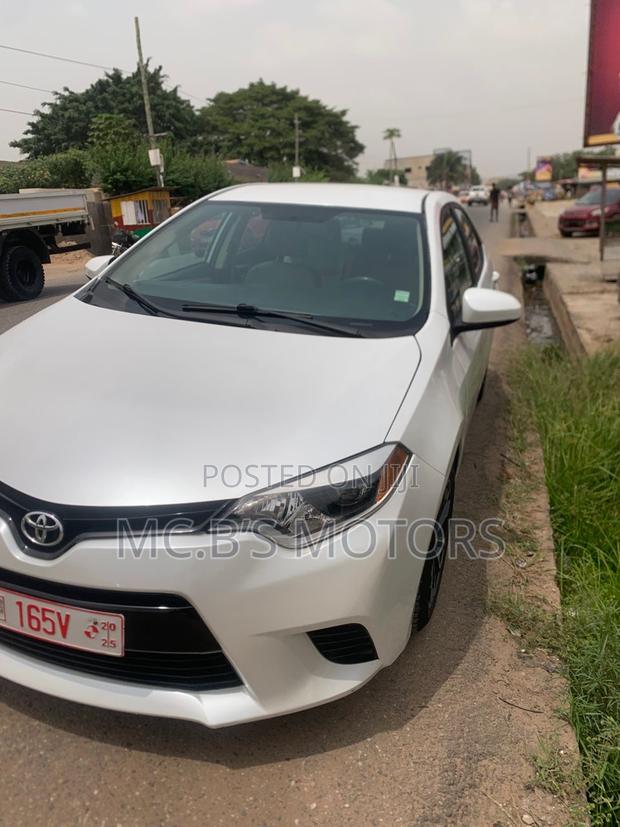 Toyota Corolla 2016 White