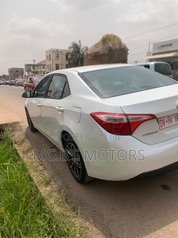 Toyota Corolla 2016 White