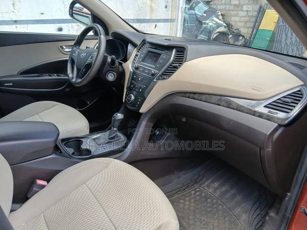 Hyundai Santa Fe SE AWD 2017 Orange