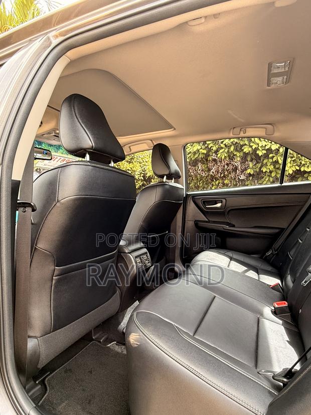 Toyota Camry XLE 4dr Sedan (2.5L 4cyl 6A) 2017 Gray