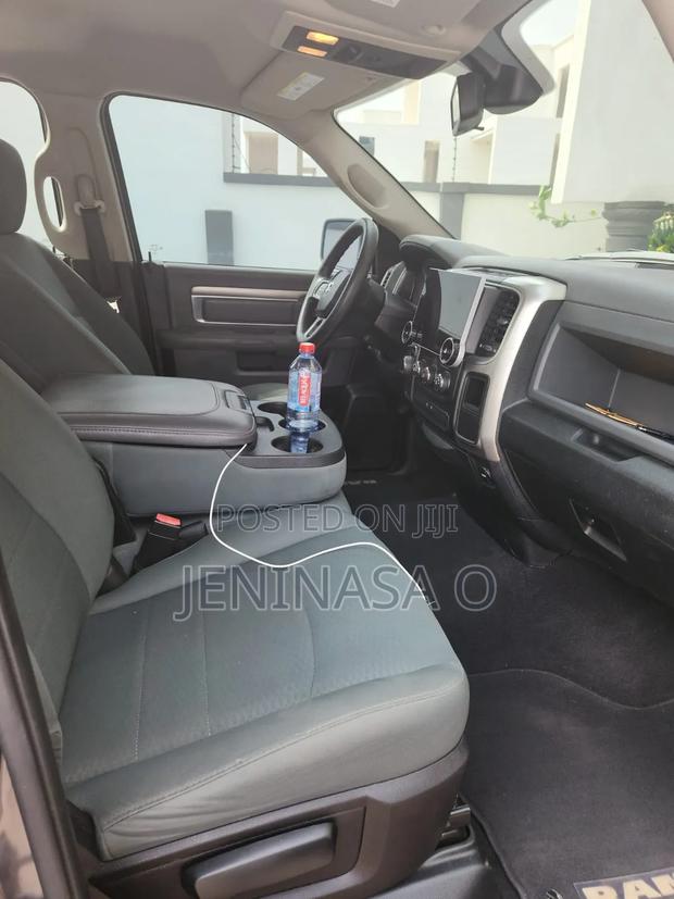 Dodge RAM 1500 5.7 Petrol RWD 2016 Gray