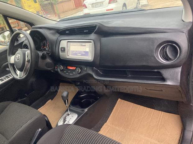 Toyota Vitz 1.3 FWD 5dr 2014 Brown