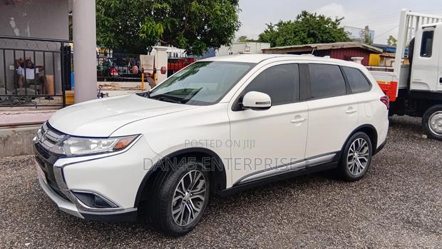 Mitsubishi Outlander SEL AWC 2018 White
