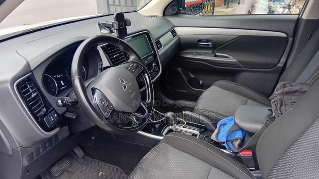 Mitsubishi Outlander SEL AWC 2018 White