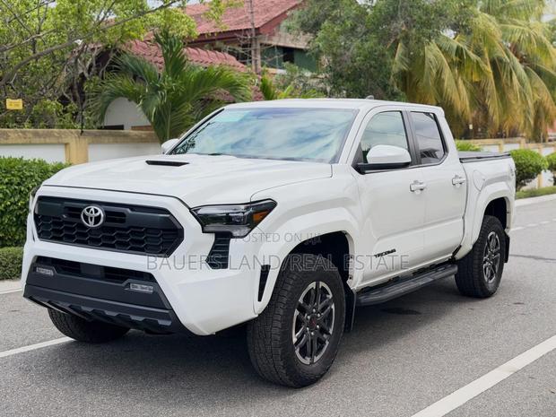 New Toyota Tacoma 2025 White