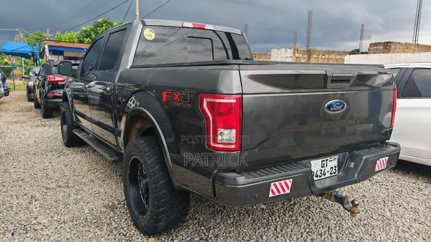 Ford F-150 Lariat 4x4 SuperCrew Cab Styleside 5.5 ft. box 145 in. WB