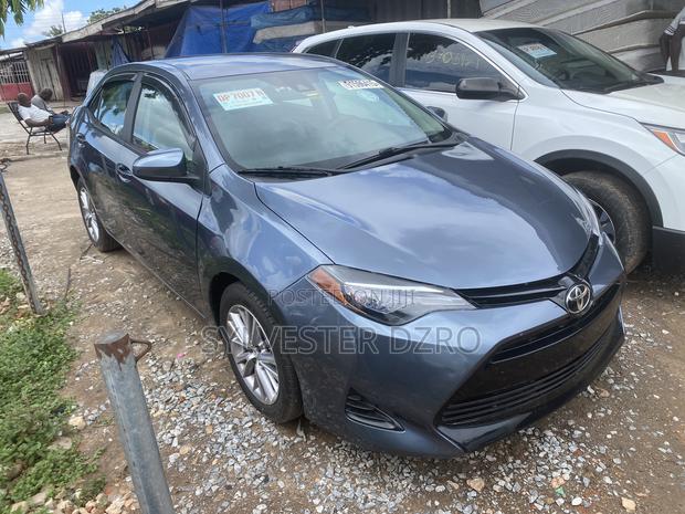 Toyota Corolla 2017 Red