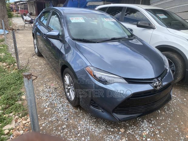 Toyota Corolla 2017 Red