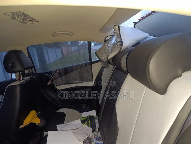 Volkswagen Passat 2011 Black