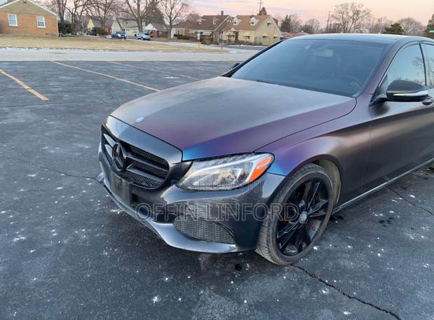 Mercedes-Benz C300 Luxury 4dr AWD 4Matic Sedan (2.0L 4cyl 7A) 2015