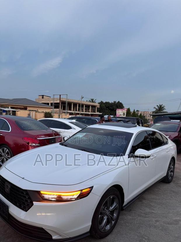 Honda Accord EX CVT 2023 White