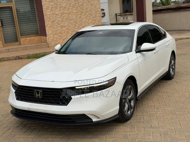 Honda Accord EX CVT 2023 White