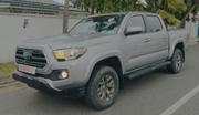 Toyota Tacoma SR5 2018 Gray for sale