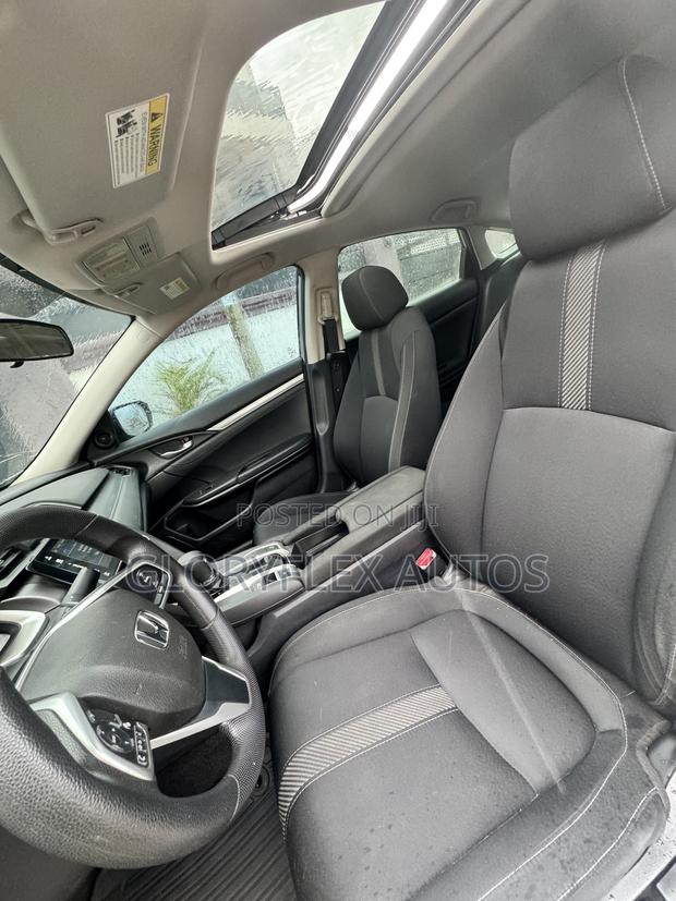 Honda Civic EX Sedan 2018 Silver