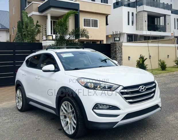 Hyundai Tucson 2017 Silver