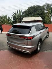Mitsubishi Outlander SE 2024 Silver for sale